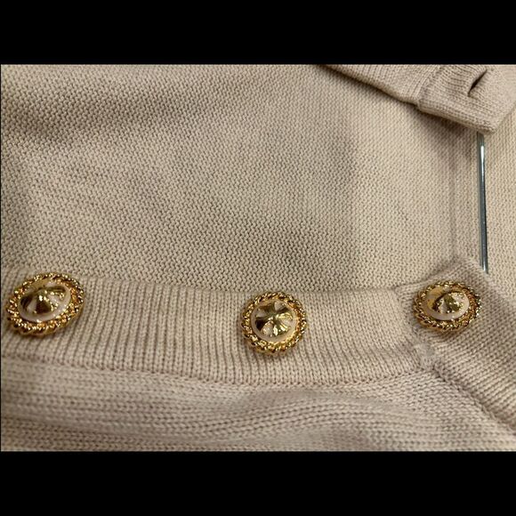 Elegant St. John Beige Women's Skirt & Sweater Set - Picture 3 of 6